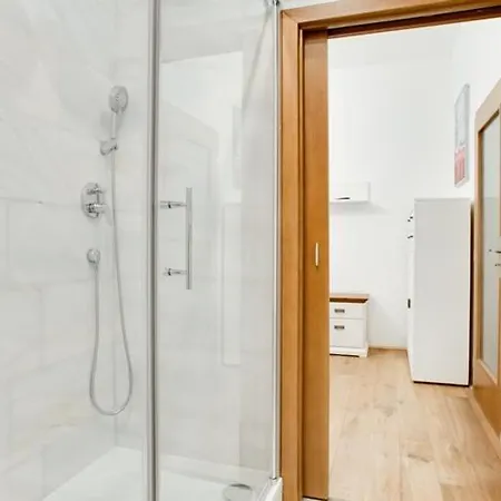 Apartmán Luxury & Quiet Charming 2bds Near River - Nek2nd Praha