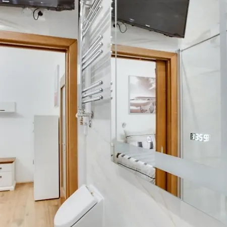 Apartmán Luxury & Quiet Charming 2bds Near River - Nek2nd *
