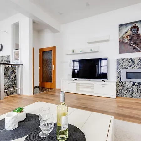 Apartmán Luxury & Quiet Charming 2bds Near River - Nek2nd *