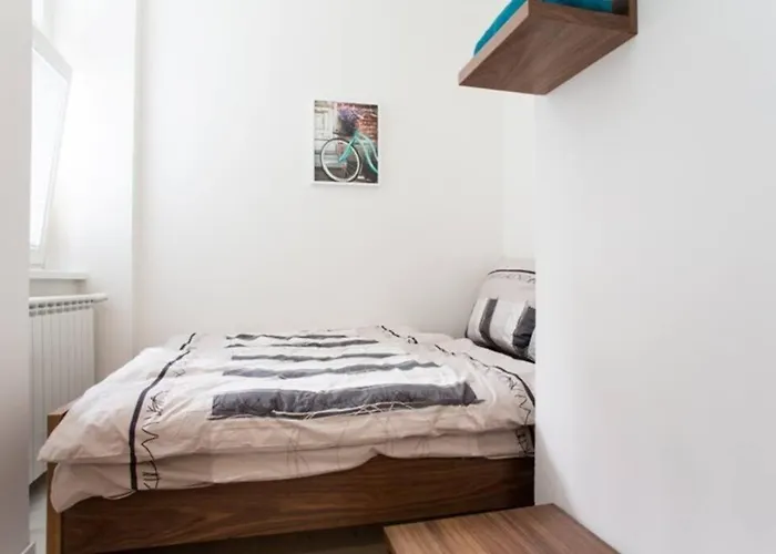 Luxury & Quiet Charming 2bds Near River - Nek2nd Lejlighed