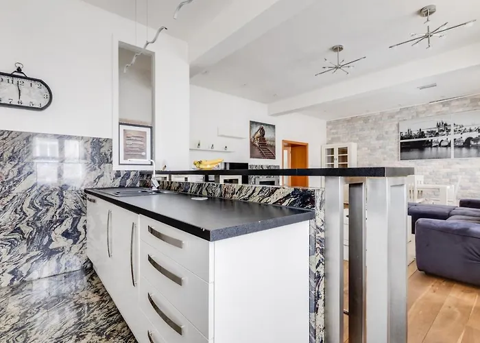 Luxury & Quiet Charming 2bds Near River - Nek2nd Appartement Prague