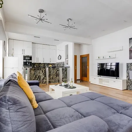 Apartament Luxury & Quiet Charming 2bds Near River - Nek2nd Praga